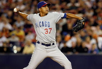 NEW YORK - SEPTEMBER 23: Angel Guzman #37 of the Chicago Cubs pitches against the New York Mets on September 23, 2008 at Shea Stadium in the Flushing neighborhood of the Queens borough of New York City. The Mets won 6-2. (Photo by Jarrett Baker/Getty Images)