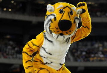 GLENDALE, AZ - MARCH 26:  The mascot of the Missouri Tigers performs during the game against the Memphis Tigers in the Sweet 16 of the NCAA Division I Men's Basketball Tournament at the University of Phoenix Stadium on March 26, 2009 in Glendale, Arizona.  (Photo by Ronald Martinez/Getty Images)