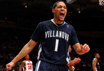 NEW YORK - MARCH 13: Scottie Reynolds #1 of the Villanova Wildcats reacts between plays against the Louisville Cardinals during the semifinal round of the Big East Tournament at Madison Square Garden on March 13, 2009 in New York City.  (Photo by Jim McIsaac/Getty Images)