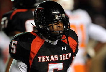 LUBBOCK, TX - NOVEMBER 08:  Wide receiver Michael Crabtree #5 of the Texas Tech Red Raiders during play against the Oklahoma State Cowboys at Jones AT&T Stadium on November 8, 2008 in Lubbock, Texas.  (Photo by Ronald Martinez/Getty Images)