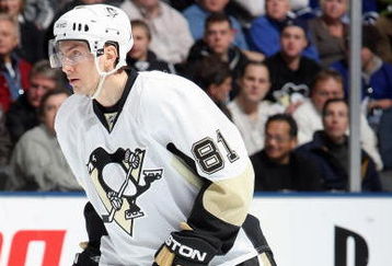 TORONTO - JANUARY 31:  Miroslav Satan #81 of the Pittsburgh Penguins skates during the game against the Toronto Maple Leafs at Air Canada Centre on January 31, 2009 in Toronto, Ontario, Canada. (Photo by Dave Sandford/Getty Images)
