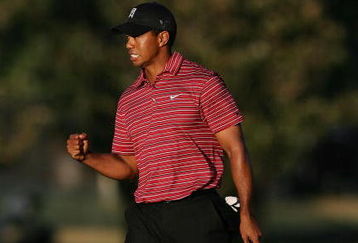 ORLANDO, FL - MARCH 29:  Tiger Woods celebrates a birdie putt on the 15th hole during the final round of the Arnold Palmer Invitational Presented by Mastercard at the Bay Hill Club and Lodge on March 29, 2009 in Orlando, Florida   (Photo by Doug Benc/Getty Images)