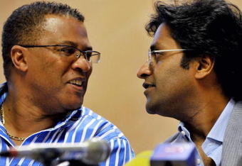 CAPE TOWN, SOUTH AFRICA - MARCH 24:  IPL Commissioner Lalit Modi (R) and Cricket South Africa CEO Gerald Majola attend a press conference at the Wanderers Gymnasium on March 24, 2009 in Johannesburg, South Africa. IPL chief Lalit Modi today announced that the IPL Twenty20 2009 tournament will be held in South Africa from April 18.  (Photo by Duif du Toit/Gallo Images/Getty Images)