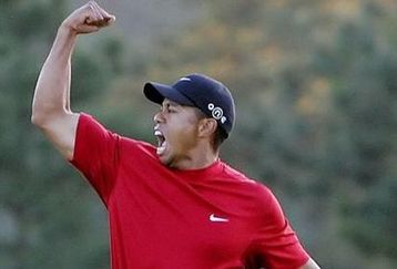 Tiger_woods_celebrating_feature