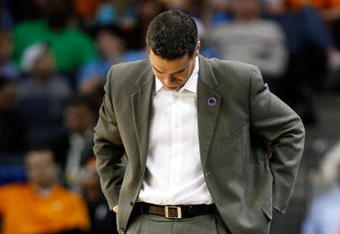 CHARLOTTE, NC - MARCH 27:  Head coach Tony Bennett of the Washington State Cougars looks down during the second half against the North Carolina Tar Heels during the 2008 NCAA Men's East Regional Semifinal at Bobcats Arena on March 27, 2008 in Charlotte, North Carolina.  (Photo by Kevin C. Cox/Getty Images)