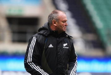 LONDON - NOVEMBER 28:  Graham Henry head coach of the All Blacks walks on the pitch during the New Zealand All Blacks captains run on November 28, 2008 at Twickenham rugby ground, London  (Photo by Ross Land/Getty Images)
