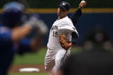 MILWAUKEE - JULY 29: Starting pitcher Ben Sheets #15 of the Milwaukee Brewers delivers the ball against the Chicago Cubs at Miller Park July 29, 2008 in Milwaukee, Wisconsin. (Photo by Jonathan Daniel/Getty Images)