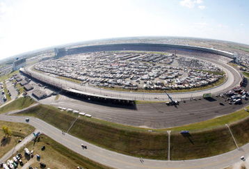 FORT WORTH, TX - NOVEMBER 02:  A general view of the track during the NASCAR Sprint Cup Series Dickies 500 at Texas Motor Speedway on November 2, 2008 in Fort Worth, Texas.  (Photo by Chris Graythen/Getty Images)