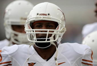 BOULDER, CO - OCTOBER 04:  Quan Cosby #6 of the Texas Longhorns warms up prior to facing the Colorado Buffaloes at Folsom Field on October 4, 2008 in Boulder, Colorado. Texas defeated Colorado 38-14.  (Photo by Doug Pensinger/Getty Images)