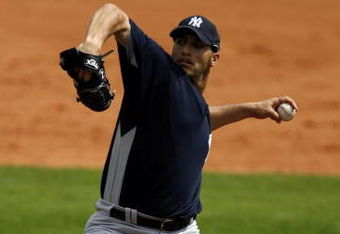 ST. PETERSBURG, FL - MARCH 2:  Andy Pettitte #46 of the New York Yankees delivers a pitch against the Tampa Bay Devil Reys during a spring training game March 2, 2007 at Al Lang Field in St. Petersburg, Florida.  (Photo by Eliot J. Schechter/Getty Images)