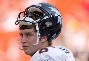 KANSAS CITY - SEPTEMBER 28: Quarterback  Jay Cutler #6 of the Denver Broncos watches warms up before the game against the Kansas City Chiefs on September 28, 2008 at Arrowhead Stadium in Kansas City, Missouri. The Chiefs defeated the Broncos 33-19.  (Photo by: Jamie Squire/Getty Images)
