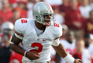 LOS ANGELES, CA - SEPTEMBER 13:  Terrelle Pryor #2 of the Ohio State Buckeyes hands the ball off against the USC Trojans during the college football game at the Los Angeles Memorial Coliseum on September 13, 2008 in Los Angeles, California.  (Photo by Harry How/Getty Images)