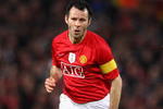 MANCHESTER, UNITED KINGDOM - MARCH 11:  Ryan Giggs of Manchester United in action during the UEFA Champions League Round of Sixteen, Second Leg match between Manchester United and Inter Milan at Old Trafford on March 11, 2009 in Manchester, England. (Photo by Laurence Griffiths/Getty Images)