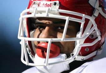 CINCINNATI - DECEMBER 28: Larry Johnson #27 of the Kansas City Chiefs looks on during the NFL game against the Cincinnati Bengals on December 28, 2008 at Paul Brown Stadium in Cincinnati, Ohio.  (Photo by Andy Lyons/Getty Images)