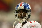 GLENDALE, AZ - NOVEMBER 23:  Wide receiver Plaxico Burress #17 of the New York Giants warms up for the game with the Arizona Cardinals on November 23, 2008 at University of Phoenix Stadium in Glendale, Arizona. The Giants won 37-29.  (Photo by Stephen Dunn/Getty Images)