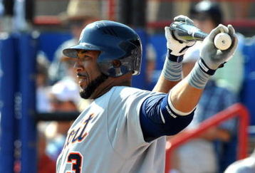 DUNEDIN, FL - FEBRUARY 27 :  Designated hitter Gary Sheffield of the Detroit Tigers stretches before batting against the Toronto Blue Jays February 27, 2009 at Dunedin Stadium in Dunedin, Florida.  (Photo by Al Messerschmidt/Getty Images)