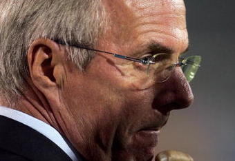 LOS ANGELES, CA - SEPTEMBER 24:  Head Coach Sven Goran Eriksson of Mexico looks on as his team warms up prior to their International Friendly match against Chile at the Los Angeles Memorial Coliseum on September 24, 2008 in Los Angeles, California. Chile defeated Mexico 1-0.  (Photo by Victor Decolongon/Getty Images)