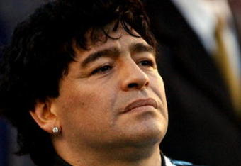 10 Nov 2001:  Diego Maradona of Argentina during a tribute match held in his honour between Argentina and a World XI played in the Camilio Cichero Stadium (''La Bombonera''), Buenos Aires, Argentina. DIGITAL IMAGE.Photo:  Gabriel Piko. Mandatory Credit: Allsport UK/ALLSPORT