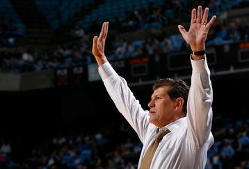 CHAPEL HILL, NC - JANUARY 19:  Head coach Geno Auriemma of the Connecticut Huskies encourages his team to play defense during the game against the North Carolina Tar Heels on January 19, 2009 at the Dean E. Smith Center in Chapel Hill, North Carolina.  (Photo by Kevin C. Cox/Getty Images)