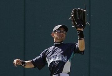 Ichiro_replacement_in_outfield_feature