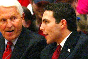 Pastner_and_lute_feature