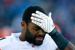 NASHVILLE, TN - DECEMBER 07:  Receiver Braylon Edwards #17 of the Cleveland Browns reacts in the final minutes of play during their 28-9 loss to the Tennessee Titans on December 7, 2008 at LP Field in Nashville, Tennessee.  (Photo by Kevin C. Cox/Getty Images)