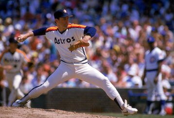 CHICAGO - 1988:  Nolan Ryan #34 of the Houston Astros pitches during the 1988 season against the Chicago Cubs at Wrigley Field in Chicago, Illinois.  (Photo by Jonathan Daniel/Getty Images)
