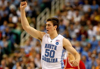 GREENSBORO, NC - MARCH 19:  Tyler Hansbrough #50 of the North Carolina Tar Heels signals the bench as he runs downcourt against the Radford Highlanders during the first round of the NCAA Division I Men's Basketball Tournament at the Greensboro Coliseum on March 19, 2009 in Greensboro, North Carolina.  (Photo by Streeter Lecka/Getty Images)