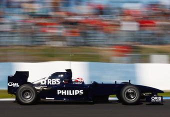 JEREZ DE LA FRONTERA, SPAIN - FEBRUARY 12:  Kazuki Nakajima of Japan and team Williams in action during Formula 1 testing on February 12, 2009 in Jerez de la Frontera, Spain.  (Photo by Mark Thompson/Getty Images)