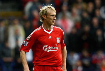 BOLTON, UNITED KINGDOM - NOVEMBER 15:  Sami Hyypia of Liverpool in action during the Barclays Premier League match between Bolton Wanderers and Liverpool at The Reebok Stadium on November 15, 2008 in Bolton, England.  (Photo by Clive Brunskill/Getty Images)