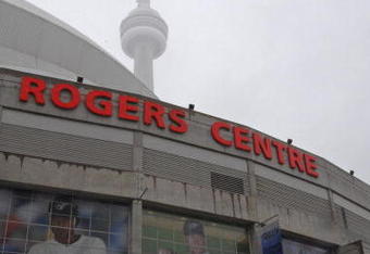 TORONTO - APRIL 6:  The C.N. Tower stands above Rogers Centre prior to the Detorit Tigers taking on Toronto Blue Jays during their Opening Day game April 6, 2009 in Toronto, Ontario, Canada. (Photo By A.J. Messier/Getty Images)