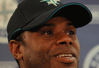 PEORIA, AZ - FEBRUARY 21:  Ken Griffey Jr. speaks with the media regarding his return to the Seattle Mariners during a press conference on February 21, 2009 in Peoria, Arizona.  (Photo by Ronald Martinez/Getty Images)