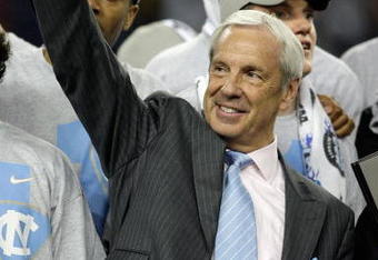 DETROIT - APRIL 06:  Head coach Roy Williams of the North Carolina Tar Heels celebrates after defeating the Michigan State Spartans 89-72 during the 2009 NCAA Division I Men's Basketball National Championship game at Ford Field on April 6, 2009 in Detroit, Michigan.  (Photo by Andy Lyons/Getty Images)