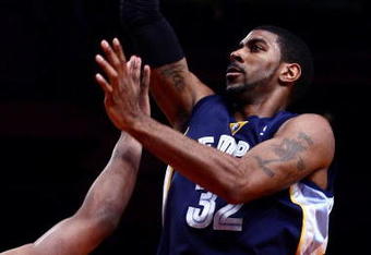 NEW YORK - JANUARY 23:  O.J. Mayo #32 of the Memphis Grizzlies goes up for a shot during the game against the New York Knicks at Madison Square Garden January 23, 2009 in New York City. NOTE TO USER: User expressly acknowledges and agrees that, by downloading and/or using this Photograph, User is consenting to the terms and conditions of the Getty Images License Agreement. The Knicks defeated the Grizzlies 108-88. (Photo by Chris McGrath/Getty Images)