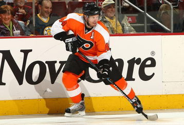 PHILADELPHIA - MARCH 29:  Kimmo Timonen #44 of the Philadelphia Flyers skates against the Boston Bruins at the Wachovia Center on March 29, 2009 in Philadelphia, Pennsylvania.  (Photo by Chris McGrath/Getty Images)