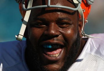 JACKSONVILLE, FL - OCTOBER 26:  Shaun Rogers #92 of the Cleveland Browns prior to a game against the Jacksonville Jaguars at Jacksonville Muncipal Stadium on October 26, 2008 in Jacksonville, Florida.  (Photo by Sam Greenwood/Getty Images)