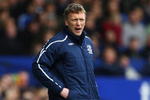 LIVERPOOL, UNITED KINGDOM - MARCH 14:  Everton's manager David Moyes looks on during the Barclays Premier League match between Everton and Stoke at Goodison Park on March 14, 2009 in Liverpool, England.  (Photo by Julian Finney/Getty Images)