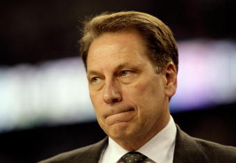 DETROIT - APRIL 06:  Head coach Tom Izzo of the Michigan State Spartans looks on against the North Carolina Tar Heels during the 2009 NCAA Division I Men's Basketball National Championship game at Ford Field on April 6, 2009 in Detroit, Michigan.  (Photo by Andy Lyons/Getty Images)