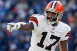 NASHVILLE, TN - DECEMBER 7:   Braylon Edwards #17 of the Cleveland Browns points on the field during the game against the Tennessee Titans on December 7, 2008 at LP Field in Nashville, Tennessee.  (Photo by Kevin C. Cox/Getty Images)