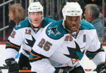 NEWARK, NJ - FEBRUARY 15:  Mike Grier #25 of the San Jose Sharks skates against the New Jersey Devils at the Prudential Center on February 15, 2009 in Newark, New Jersey. The Devils defeated the Sharks 6-5.  (Photo by Jim McIsaac/Getty Images)