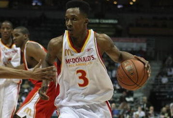 MILWAUKEE - MARCH 26:  Brandon Jennings #3 of the West team dribbles during the 2008 McDonald's All American High School Boys basketball game on March 26, 2008 at the Bradley Center in Milwaukee, Wisconsin. (Photo by Jonathan Daniel/Getty Images)