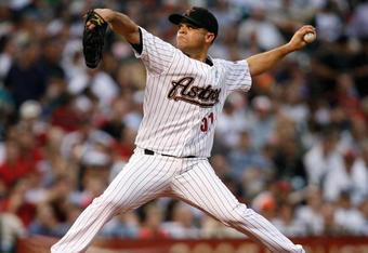 HOUSTON - APRIL 07:  Pitcher Wandy Rodriguez #51 of the Houston Astros delivers to the plate against the St. Louis Cardinals on April 7, 2008 at Minute Maid Park in Houston, Texas.  (Photo by Bob Levey/Getty Images)
