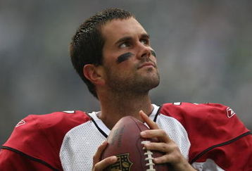 SEATTLE - NOVEMBER 16: Matt Leinart #7 of the Arizona Cardinalswatches the game against the Seattle Seahawks at Qwest Field on November 16, 2008 in Seattle, Washington.  (Photo by Jonathan Ferrey/Getty Images)