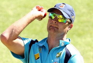 PERTH, AUSTRALIA - DECEMBER 14:  Stuart Clark of Australia bowls during an Australian nets session at the WACA on December 14, 2008 in Perth, Australia.  (Photo by Paul Kane/Getty Images)