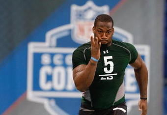 INDIANAPOLIS, IN - FEBRUARY 23:  Linebacker Aaron Curry of Wake Forset runs the 40 yard dash during the NFL Scouting Combine presented by Under Armour at Lucas Oil Stadium on February 23, 2009 in Indianapolis, Indiana. (Photo by Scott Boehm/Getty Images)