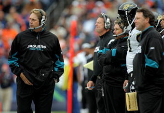 DENVER - OCTOBER 12:  Head coach Jack Del Rio (L) of the Jacksonville Jaguars directs his team against the Denver Broncos during NFL action at Invesco Field at Mile High on October 12, 2008 in Denver, Colorado. The Jaguars defeated the Broncos 24-17.  (Photo by Doug Pensinger/Getty Images)