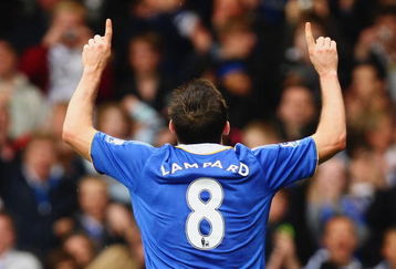 LONDON, ENGLAND - APRIL 11: Frank Lampard of Chelsea celebrates scoring his team's third goal during the Barclays Premier League match between Chelsea and Bolton Wanderers at Stamford Bridge on April 11, 2009 in London, England.  (Photo by Ian Walton/Getty Images)