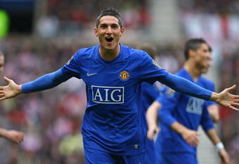 SUNDERLAND, ENGLAND - APRIL 11:  Federico Macheda of Manchester United celebrates scoring his team's second goal during the Barclays Premier League match between Sunderland and Manchester United at The Stadium of Light on April 11, 2009 in Sunderland, England.  (Photo by Alex Livesey/Getty Images)