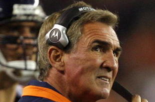 CLEVELAND - NOVEMBER 6:  Head coach Mike Shanahan of the Denver Broncos looks at the scoreboard against the Cleveland Browns during the fourth quarter of their NFL game at Cleveland Browns Stadium November 6, 2008 in Cleveland, Ohio.  (Photo by Matt Sullivan/Getty Images)