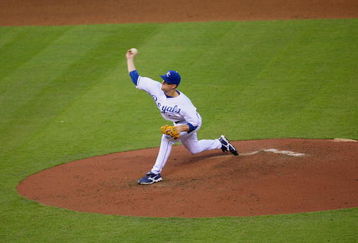 KANSAS CITY, MO - MAY 28:  Zack Greinke #23 of the Kansas City Royals delivers a pitch against the Minnesota Twins on May 28, 2008 at Kauffman Stadium in Kansas City, Missouri. (Photo by G. Newman Lowrance/Getty Images)